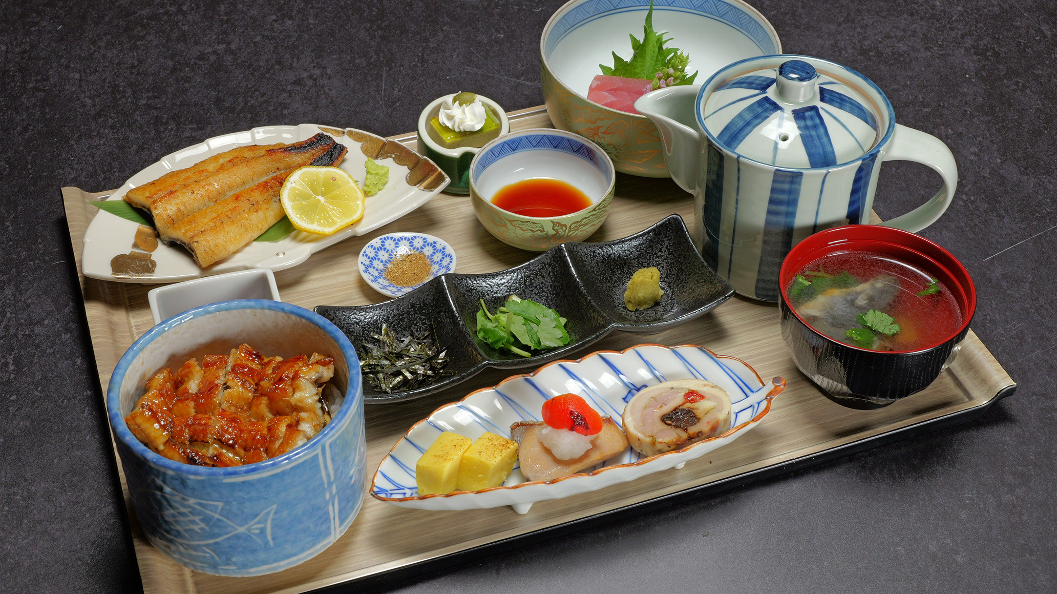 ［三河一色 極］鰻魚飯三吃御膳