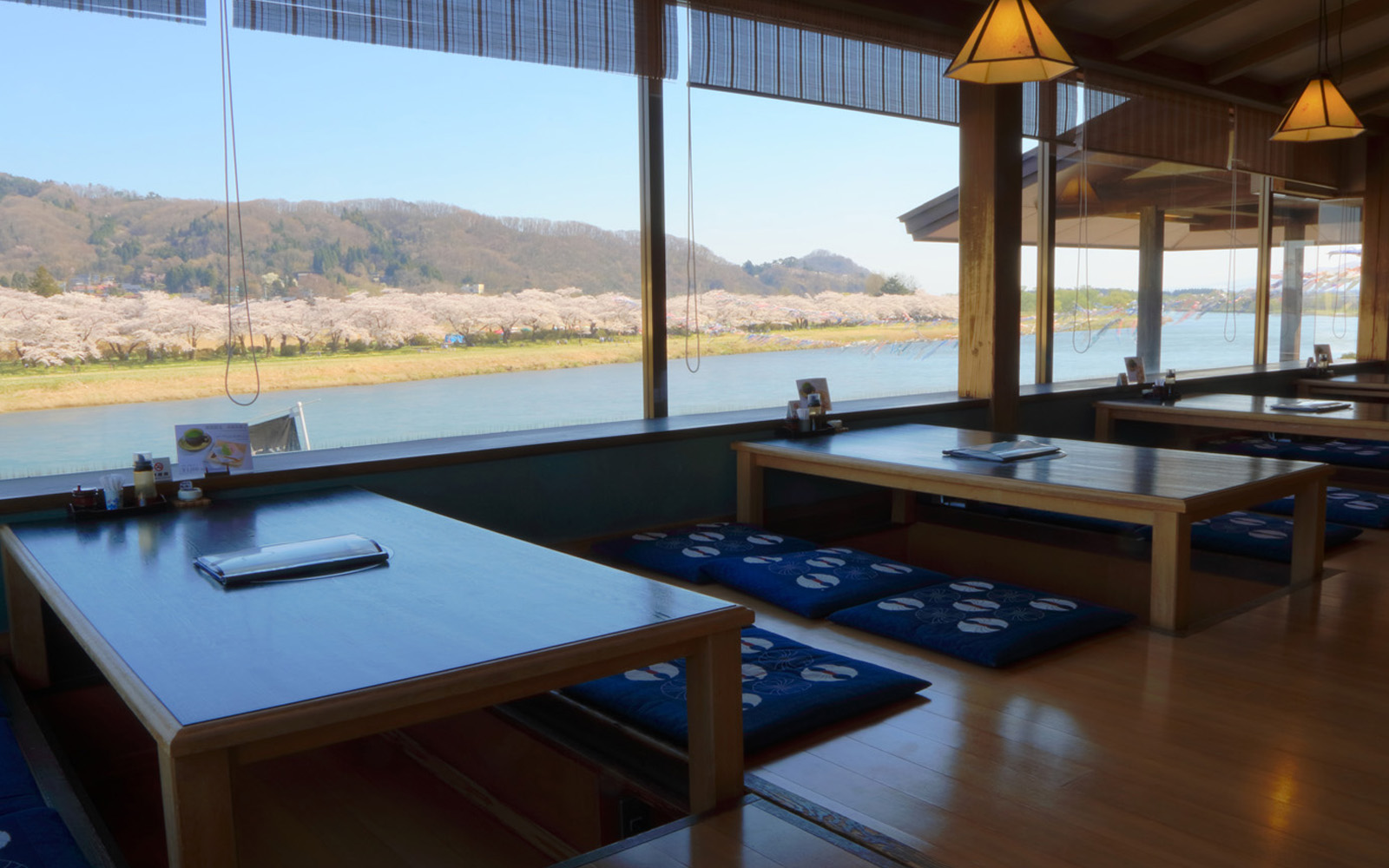 店内のお席の様子